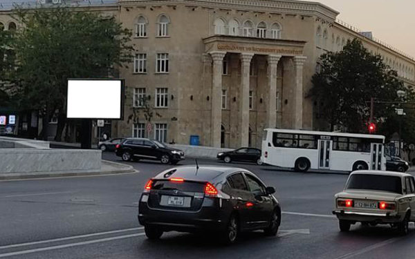 İnşaatçılar pr. (Olimp) B